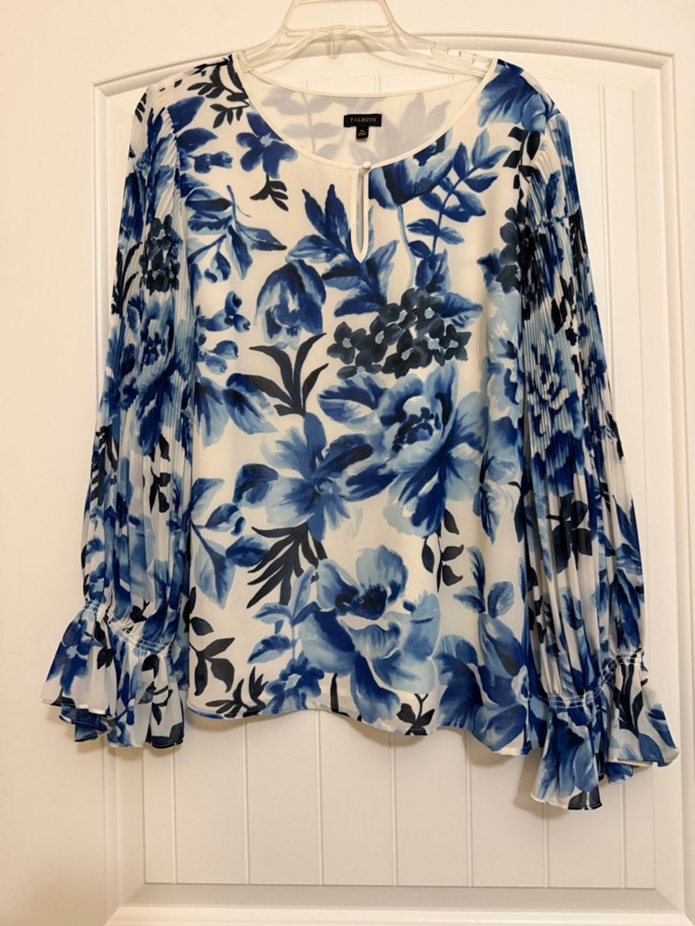 Talbots White and Blue Floral Pleated-Sleeve Blouse size XL